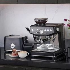 Sage - The Barista Express Impress Czarno-srebrny - Ekspres Ciśnieniowy -Coffee Desk Shop 6c66571bd2c0859f4801783a83026bb5